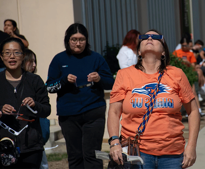 Students to enjoy up-close view of eclipse at <a href='http://4hg.ngskmc-eis.net/'>在线博彩</a> Main Campus